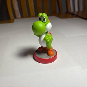 Yoshi Amiibo